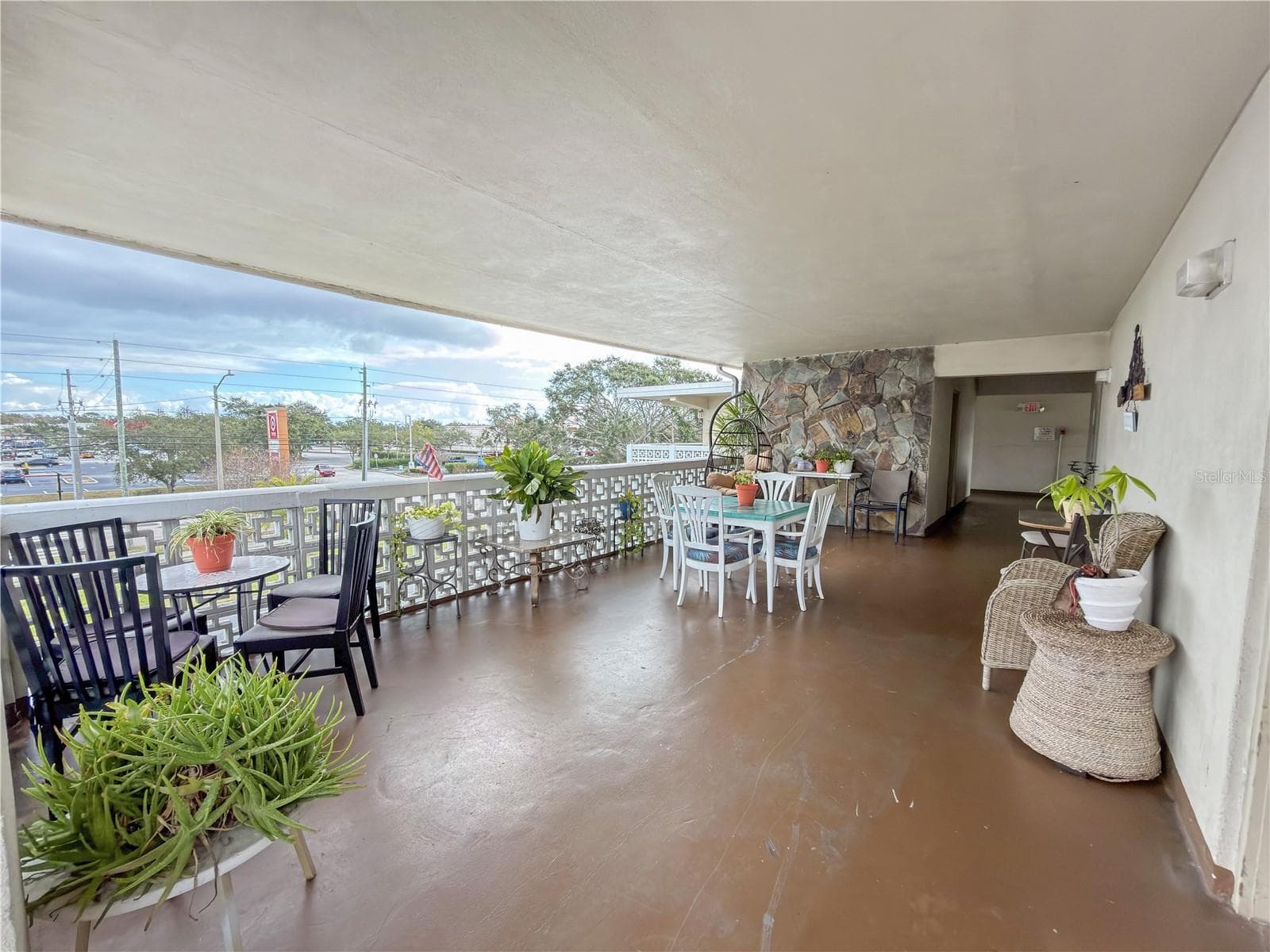 Condominium at 8100 DR MARTIN LUTHER KING JR ST N #202, ST PETERSBURG, photo 29 of 32
