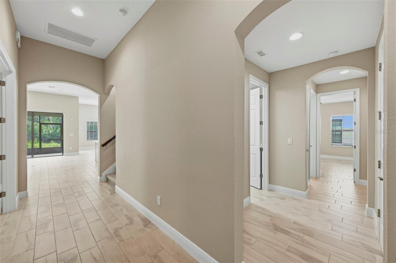 Single Family Residence at 14519 WOODLAND SPUR DR, LITHIA, photo 15 of 54