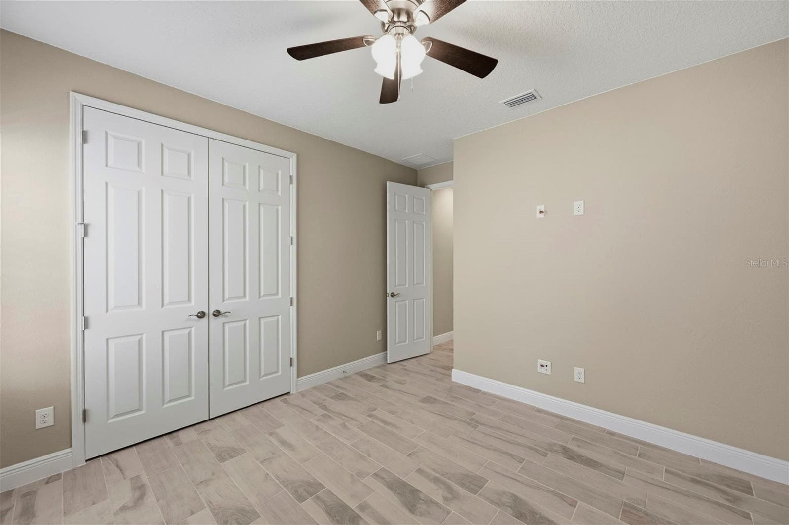 Single Family Residence at 14519 WOODLAND SPUR DR, LITHIA, photo 21 of 54
