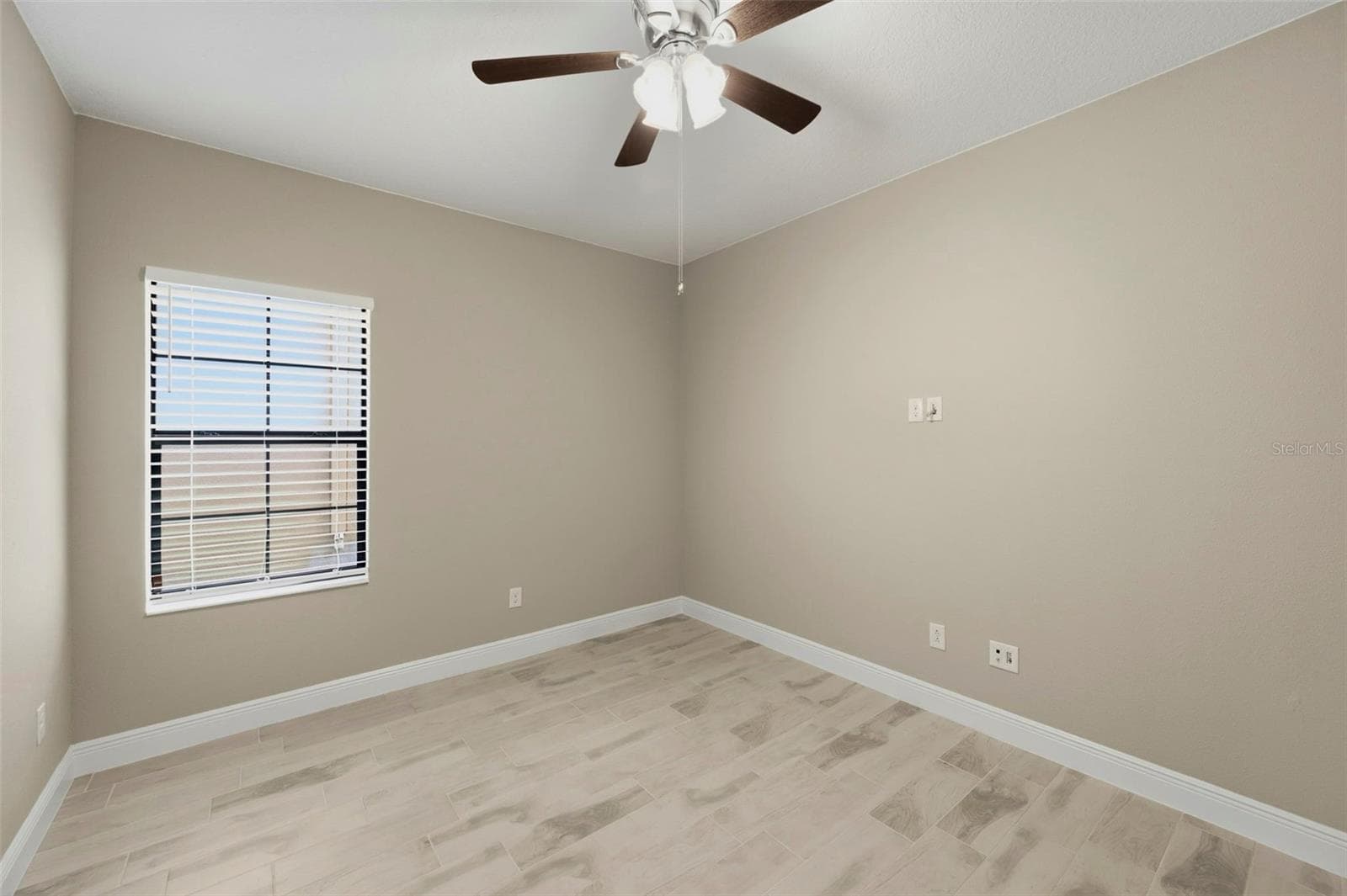 Single Family Residence at 14519 WOODLAND SPUR DR, LITHIA, photo 22 of 54