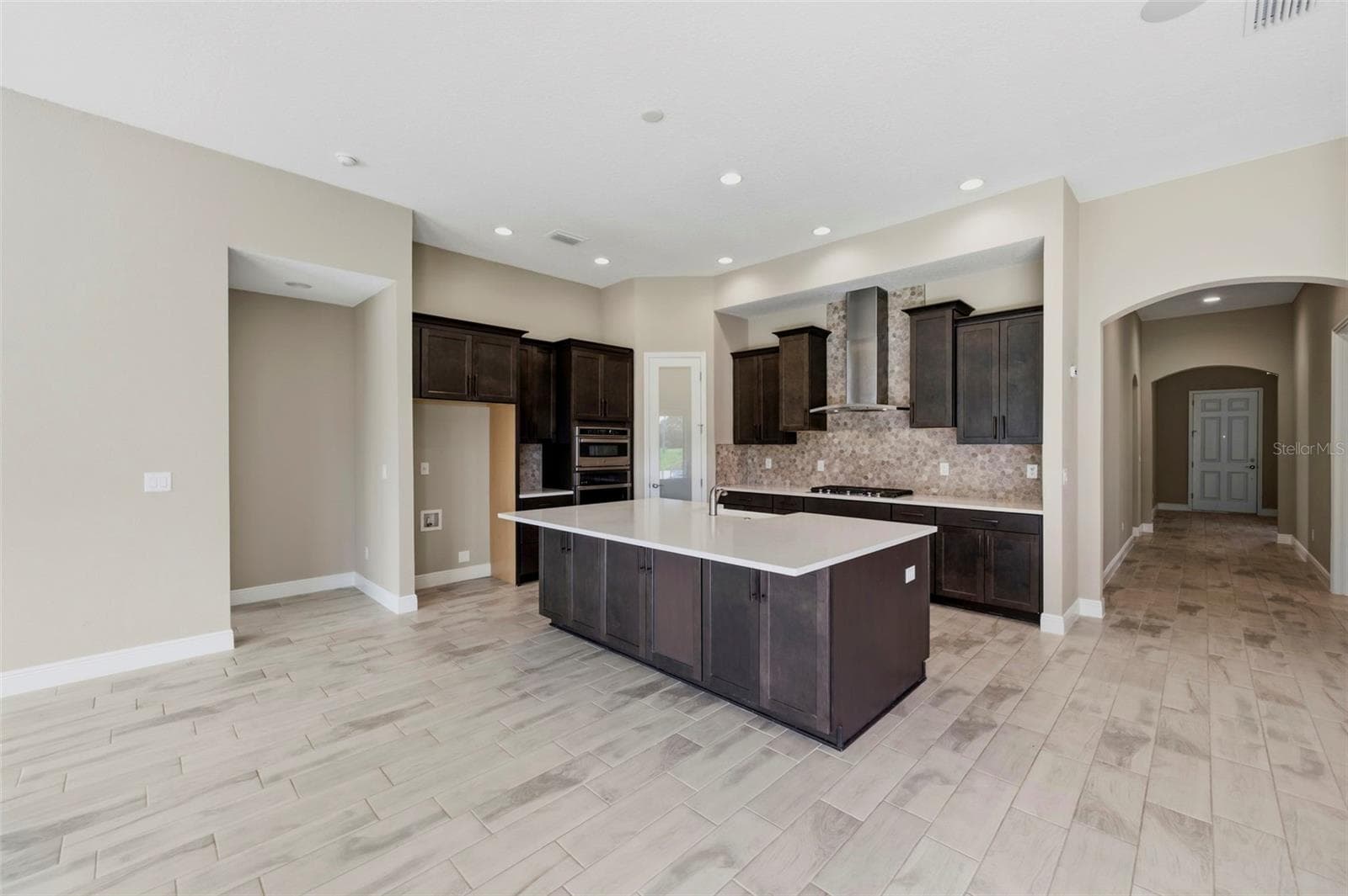 Single Family Residence at 14519 WOODLAND SPUR DR, LITHIA, photo 27 of 54