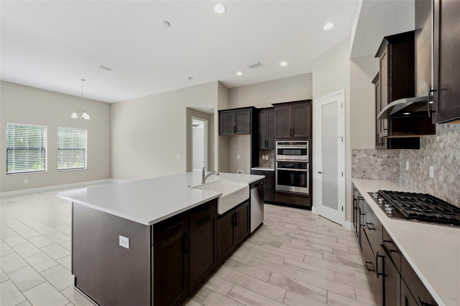 Single Family Residence at 14519 WOODLAND SPUR DR, LITHIA, photo 28 of 54