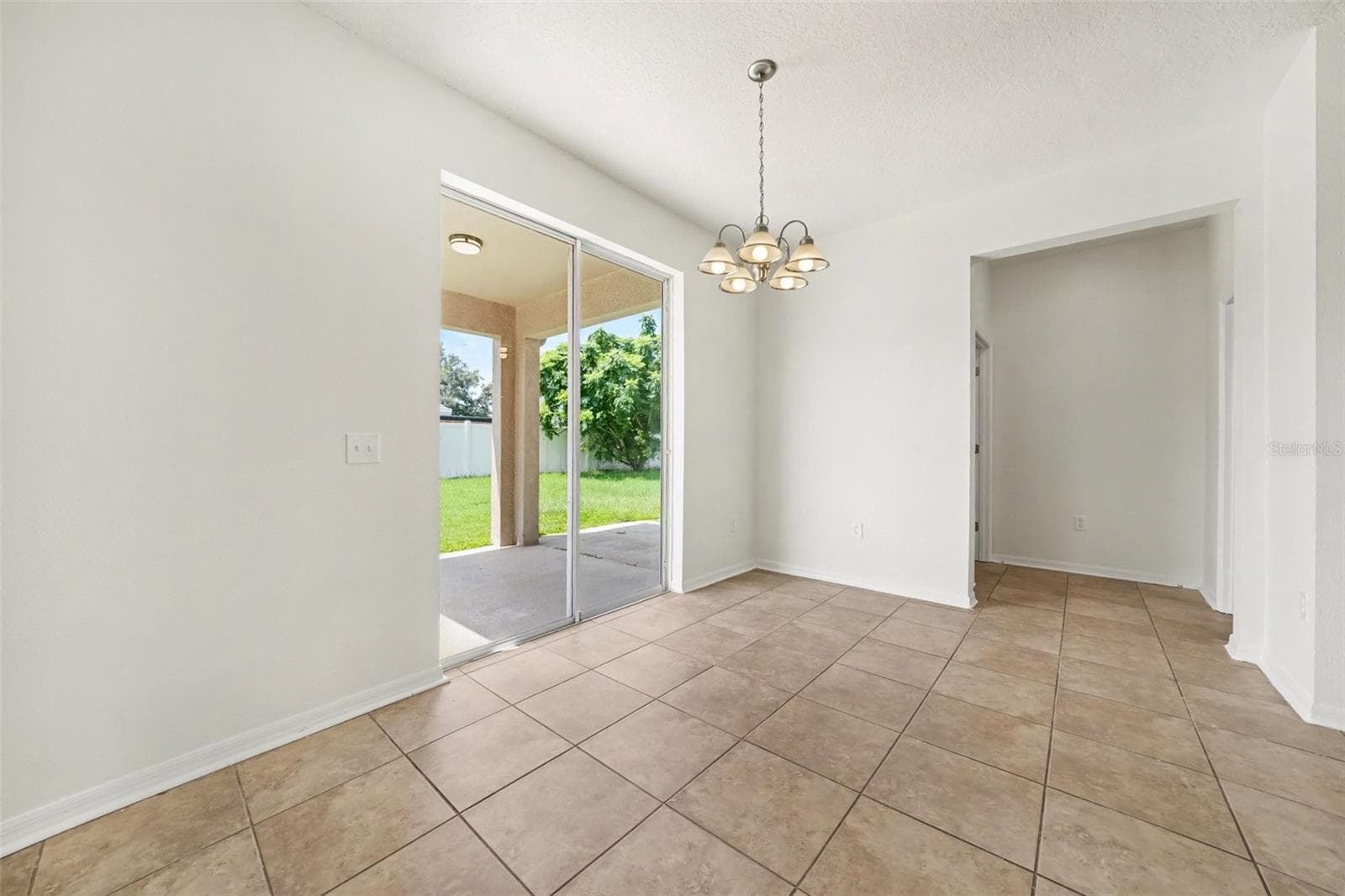 Single Family Residence at 2012 BEARING LN, KISSIMMEE, photo 12 of 31