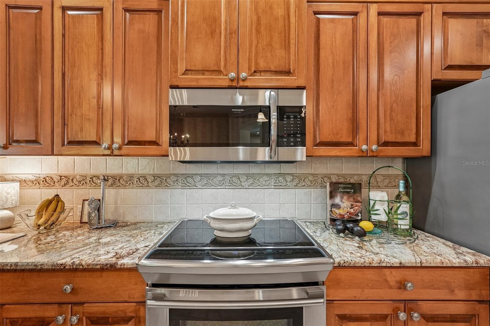 Induction Range and convection oven - 403 LANSBROOK DR, VENICE