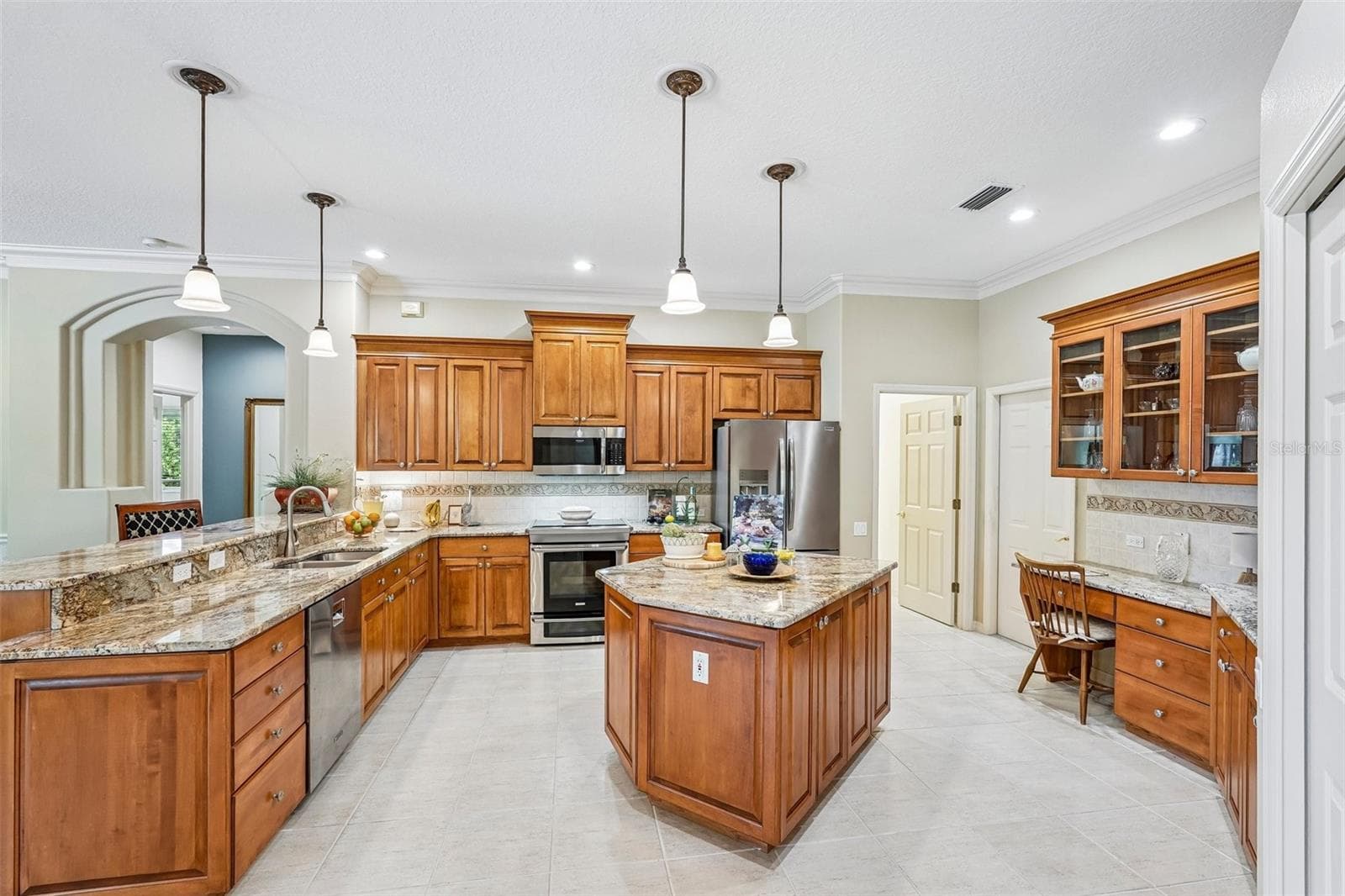 Single Family Residence at 403 LANSBROOK DR, VENICE, photo 16 of 91