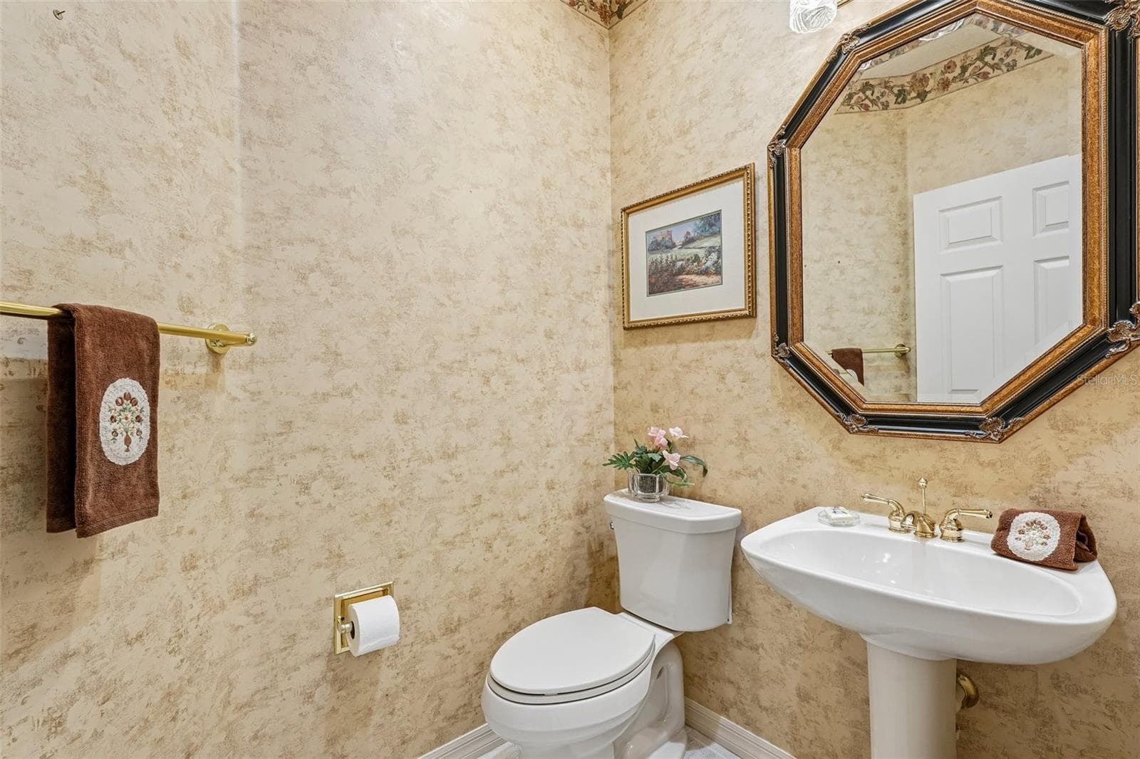 Powder Room - 403 LANSBROOK DR, VENICE