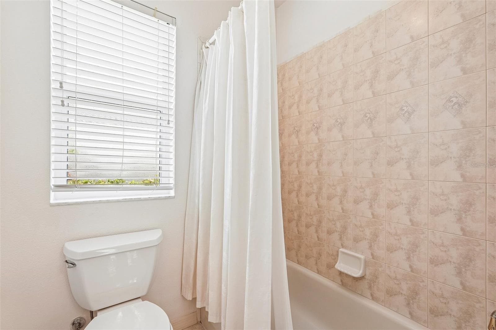Single Family Residence at 403 LANSBROOK DR, VENICE, photo 40 of 91