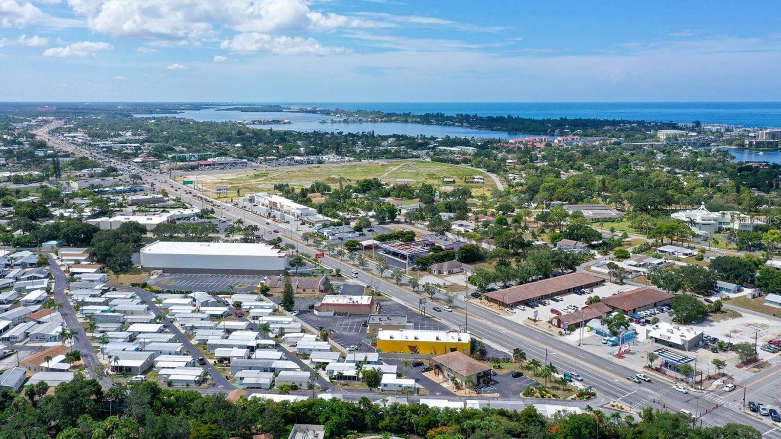 Aerial View showing the proximity to South Siesta Key, the Intracoastal Waterways and the Gulf of America - 251 SOUTHWINDS DR, SARASOTA