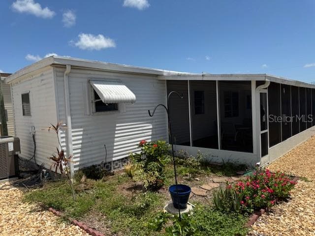 Screened Lanai on Right Side with a Storage Area - 251 SOUTHWINDS DR, SARASOTA
