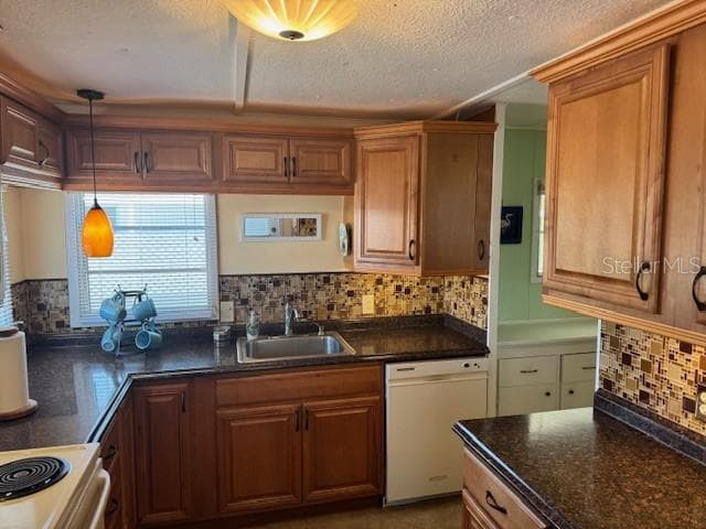 Kitchen - 251 SOUTHWINDS DR, SARASOTA
