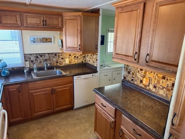 Kitchen - 251 SOUTHWINDS DR, SARASOTA
