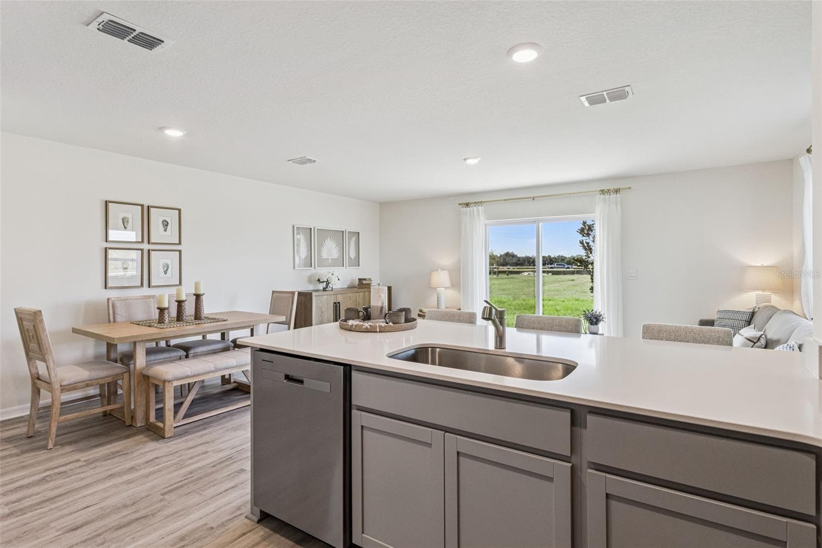 Townhouse at 4270 BUTTERSCOTCH CIR, LAKELAND, photo 9 of 29