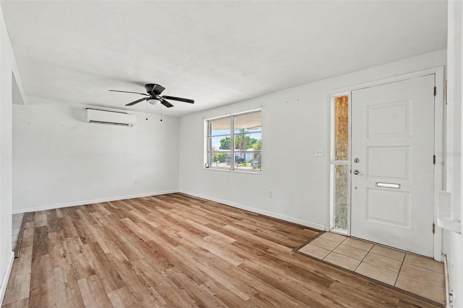 Single Family Residence at 3630 WINDER DR, HOLIDAY, photo 5 of 21