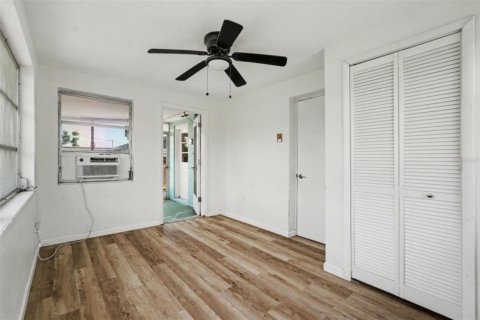 Single Family Residence at 3630 WINDER DR, HOLIDAY, photo 16 of 21
