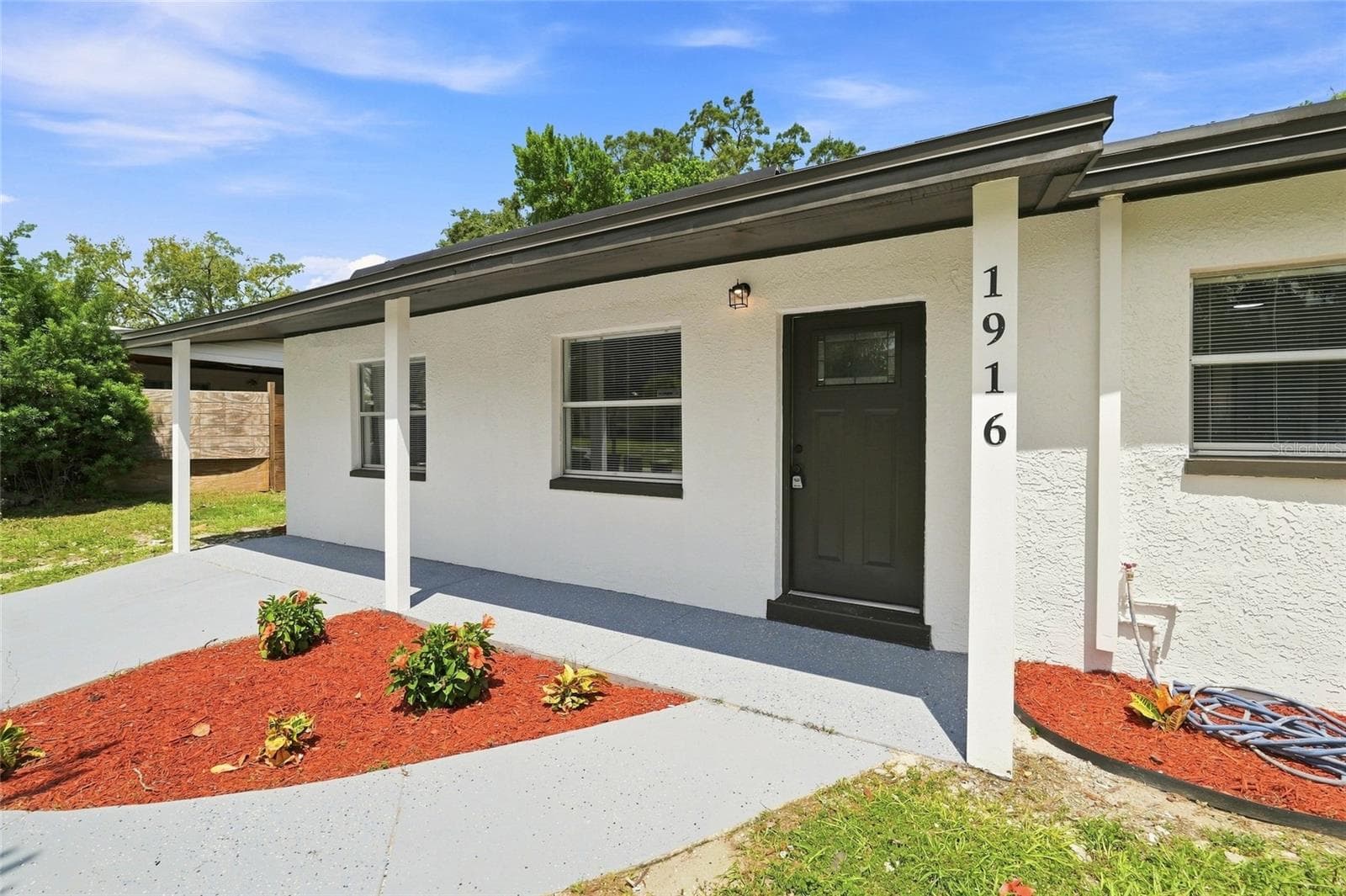Single Family Residence at 1916 MARVY AVE, TAMPA, photo 6 of 34