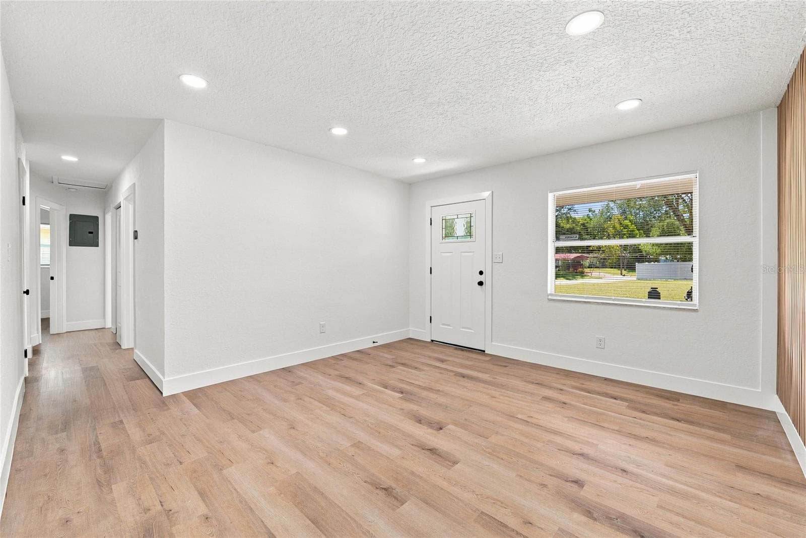 Single Family Residence at 1916 MARVY AVE, TAMPA, photo 8 of 34