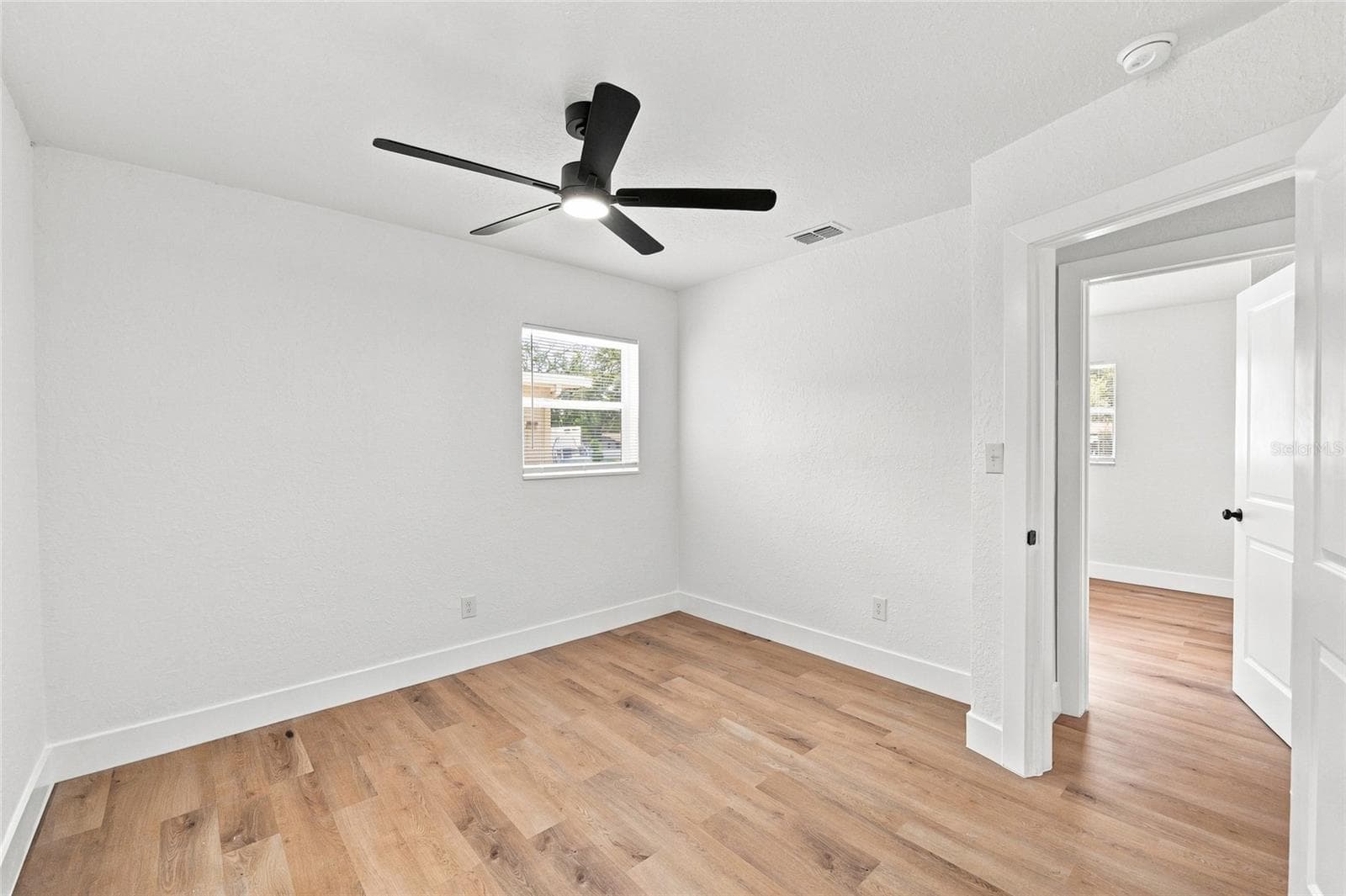 Single Family Residence at 1916 MARVY AVE, TAMPA, photo 25 of 34