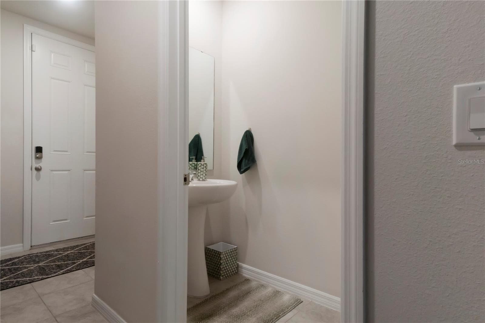 Townhouse at 1610 GRAND RUE DR, CASSELBERRY, photo 12 of 35