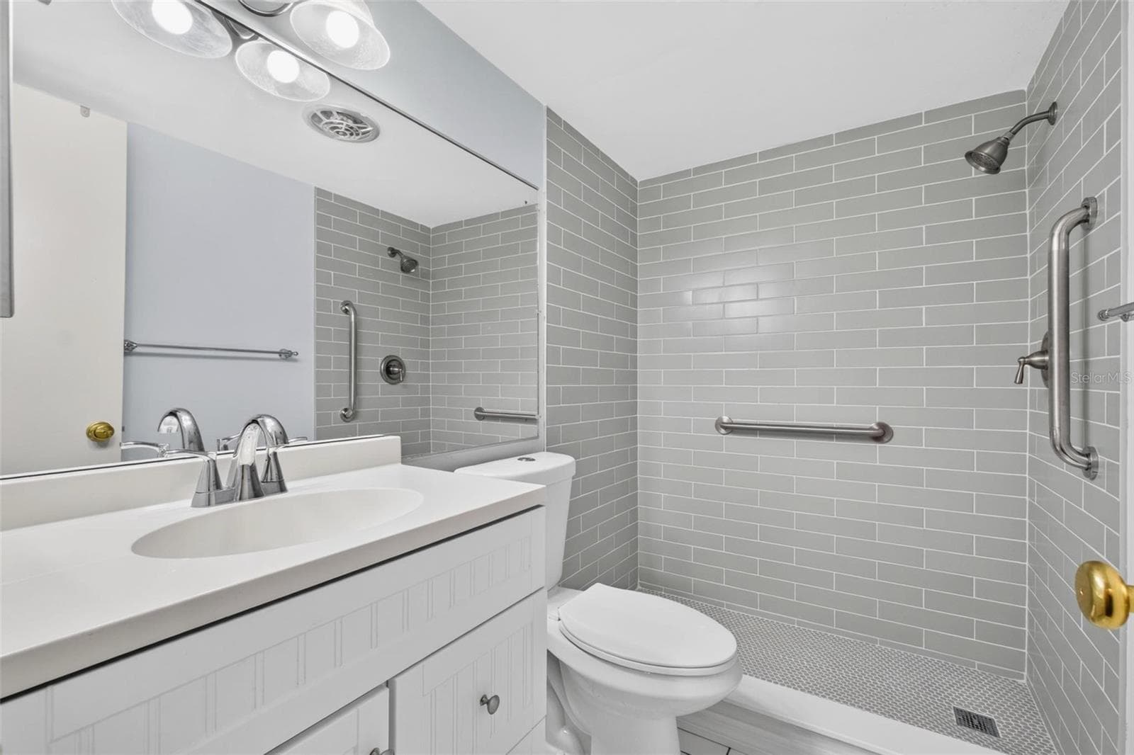Condominium at 138 36TH AVE N #208 W, ST PETERSBURG, photo 4 of 18