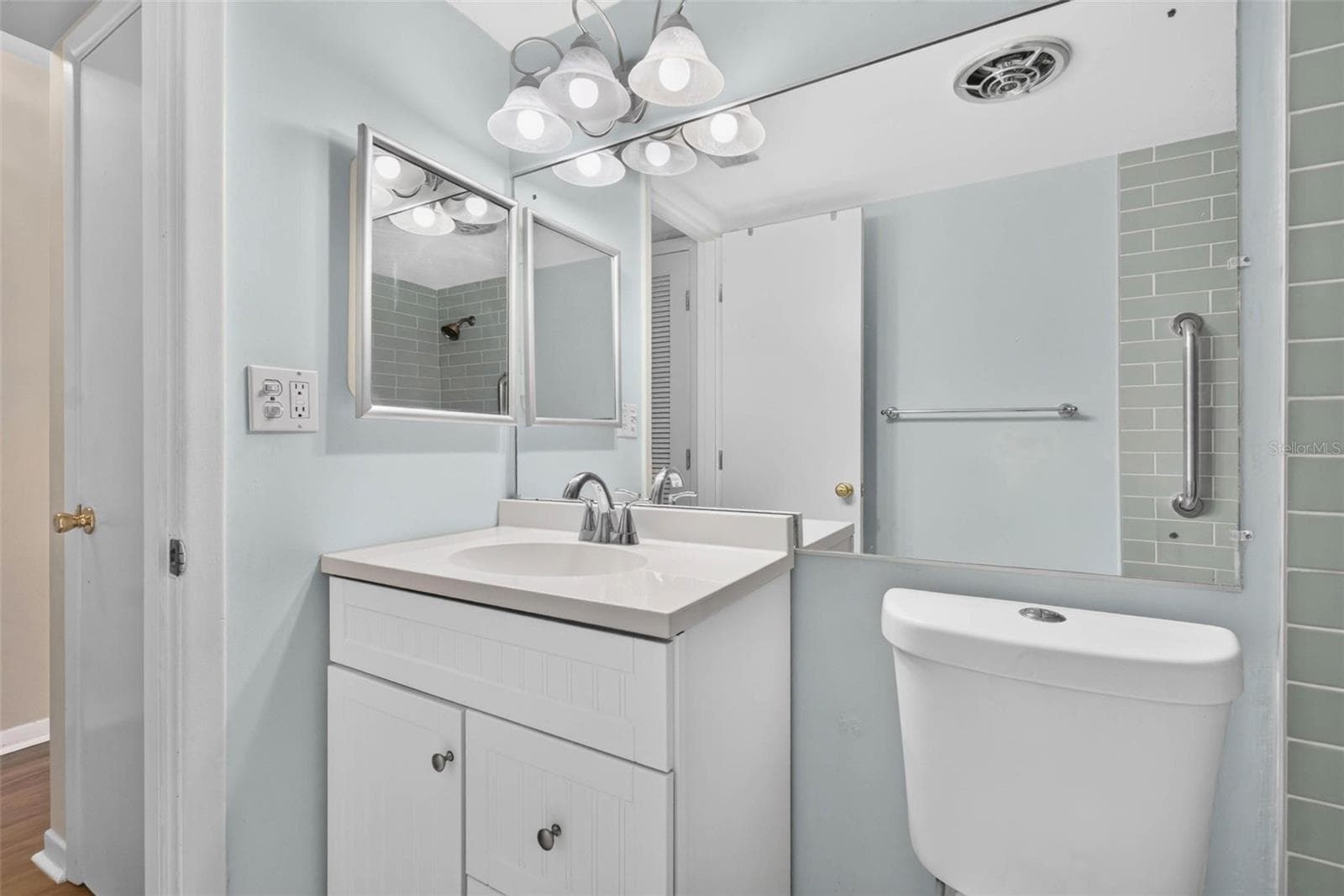 Condominium at 138 36TH AVE N #208 W, ST PETERSBURG, photo 5 of 18