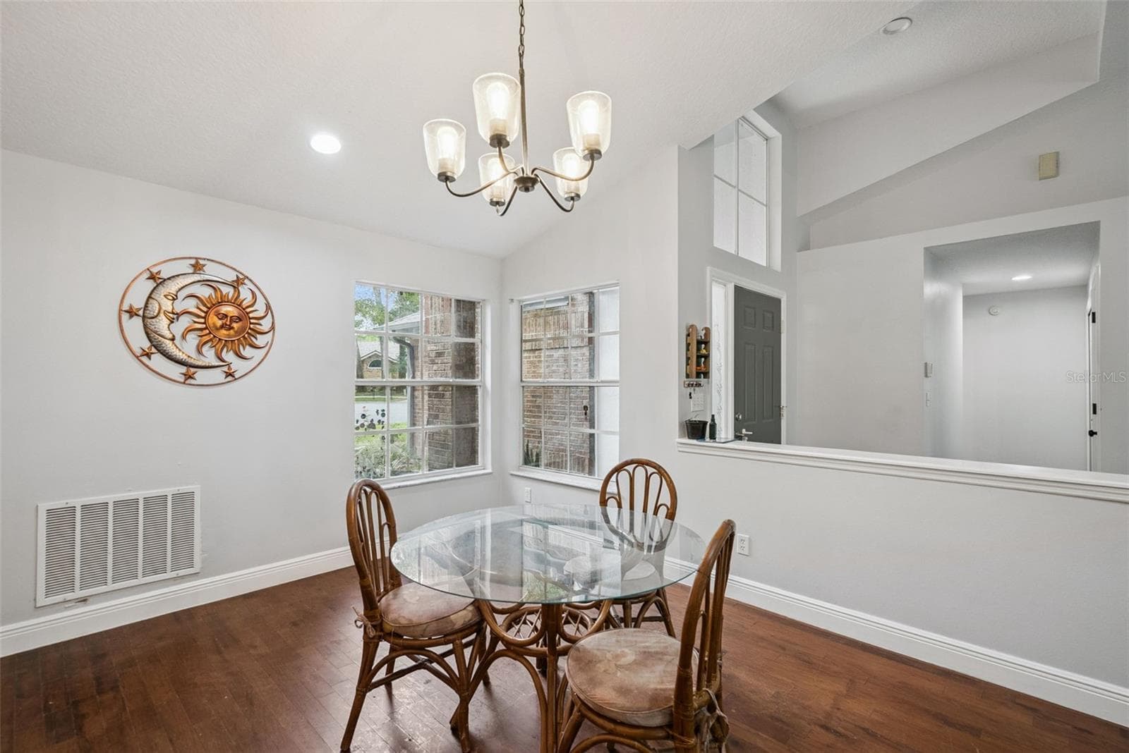 Single Family Residence at 806 OAK FOREST CT, DELAND, photo 5 of 31