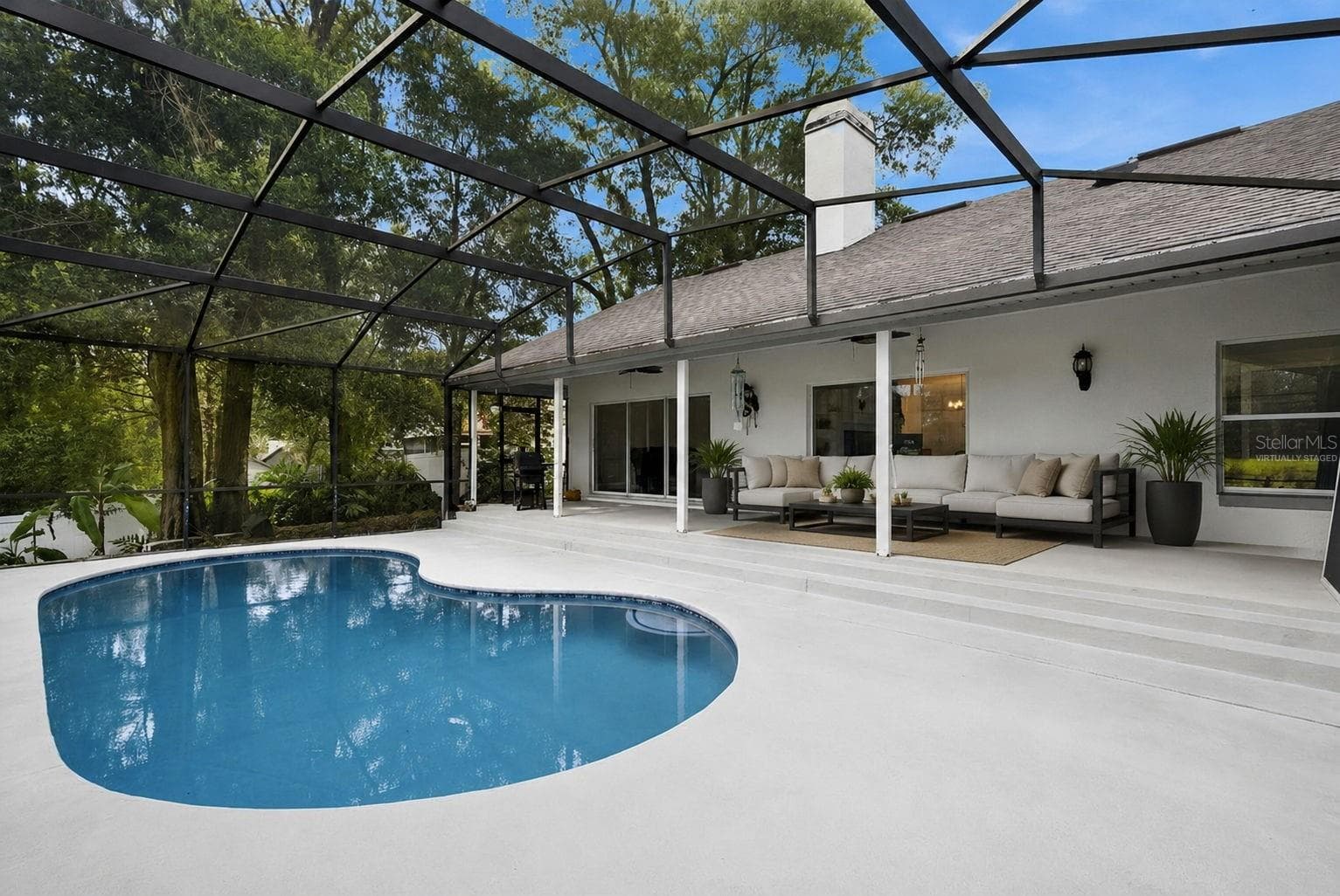 virtually staged - 806 OAK FOREST CT, DELAND