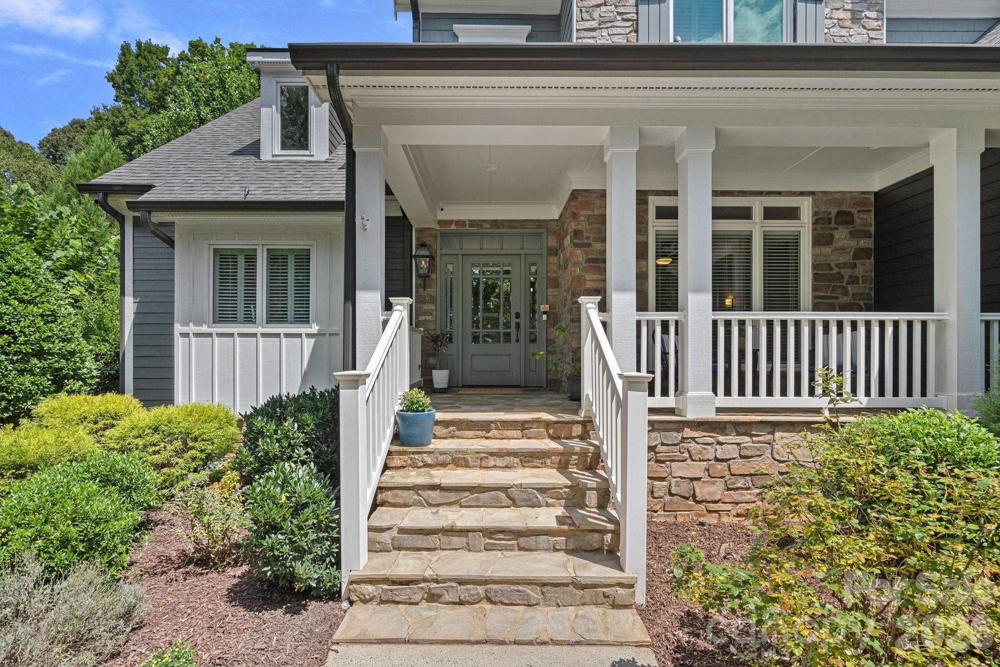 Single Family Residence at 18525 Rollingdale Lane, Davidson, photo 2 of 48