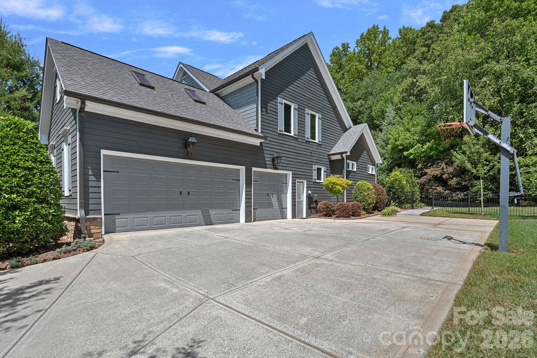 Single Family Residence at 18525 Rollingdale Lane, Davidson, photo 37 of 48