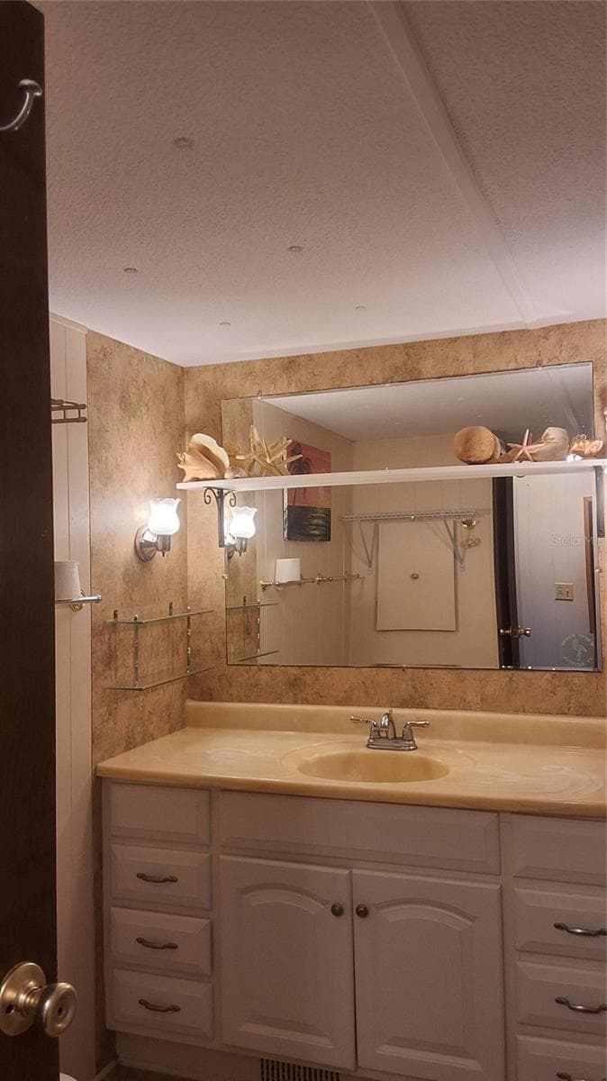 Mobile Home at 2488 N PARK PT, HERNANDO, photo 7 of 27