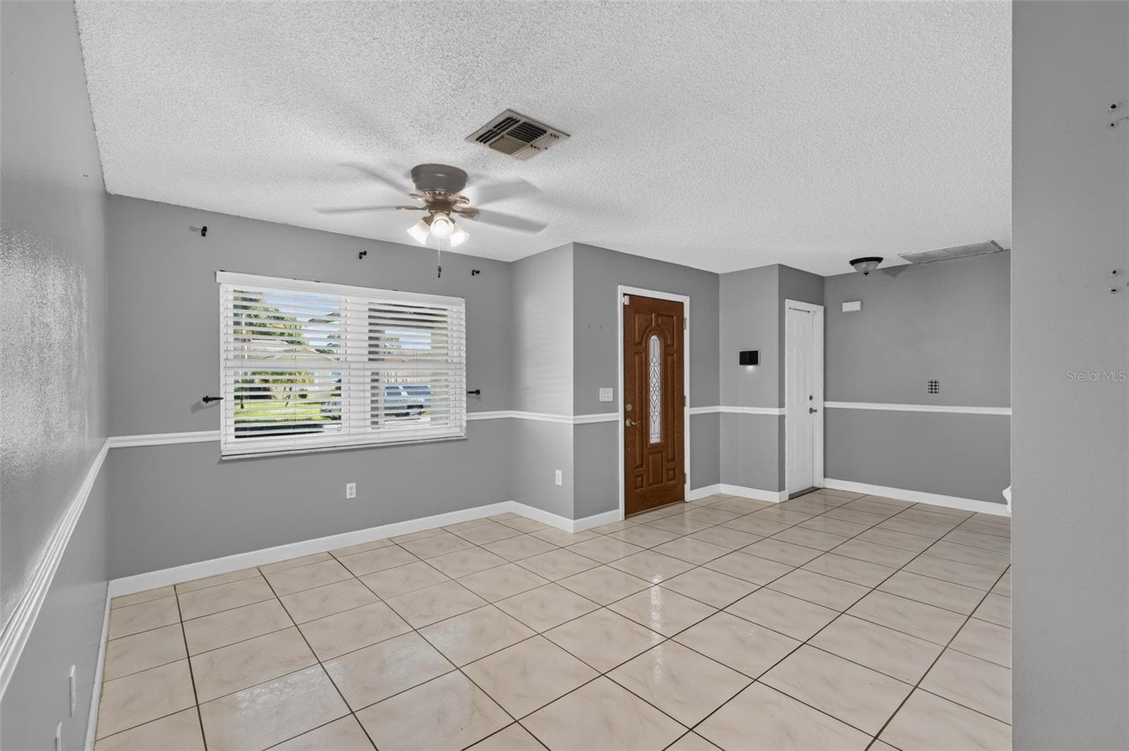 Single Family Residence at 3104 DOLE ST, HOLIDAY, photo 2 of 19