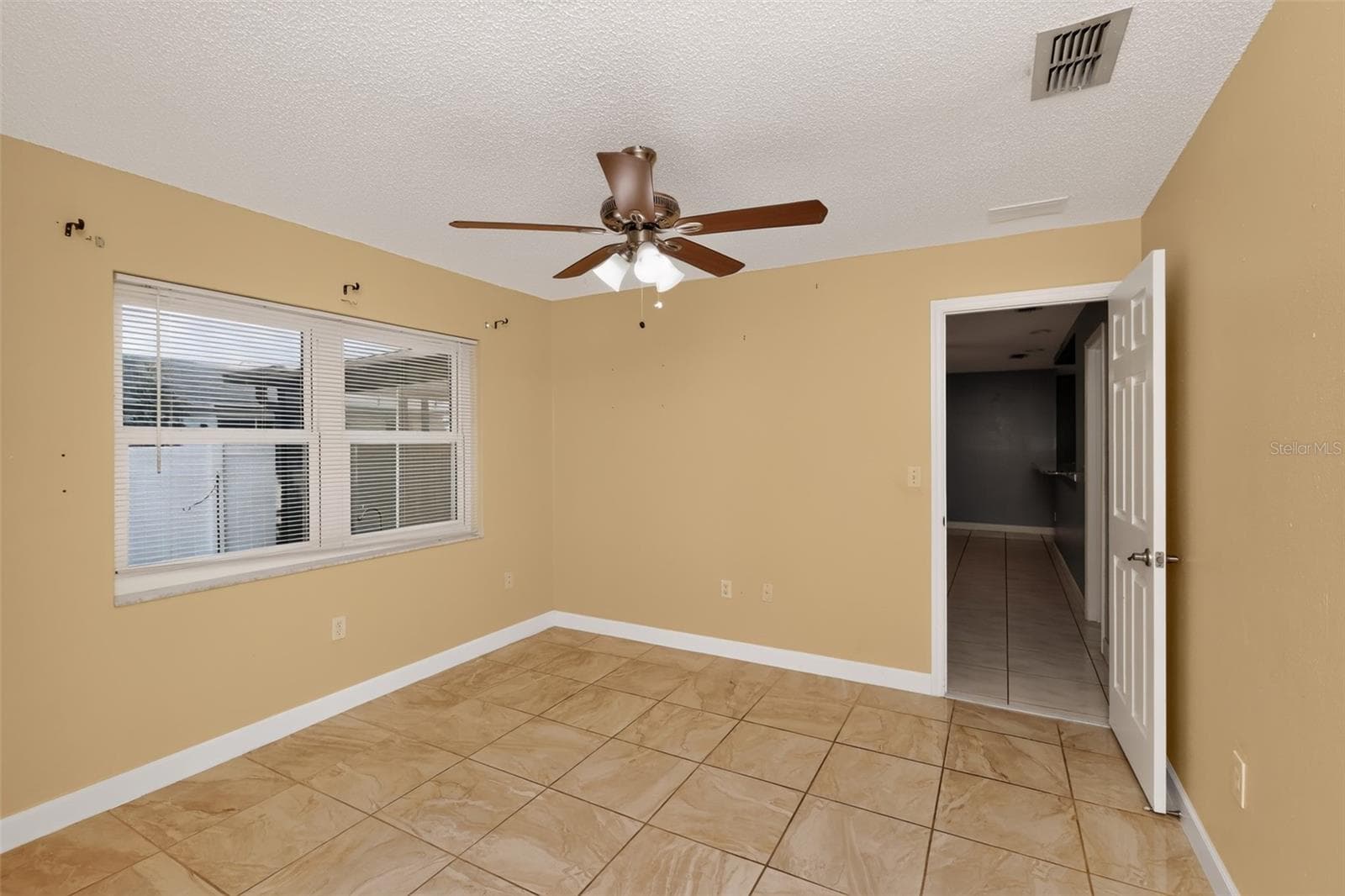 Single Family Residence at 3104 DOLE ST, HOLIDAY, photo 11 of 19