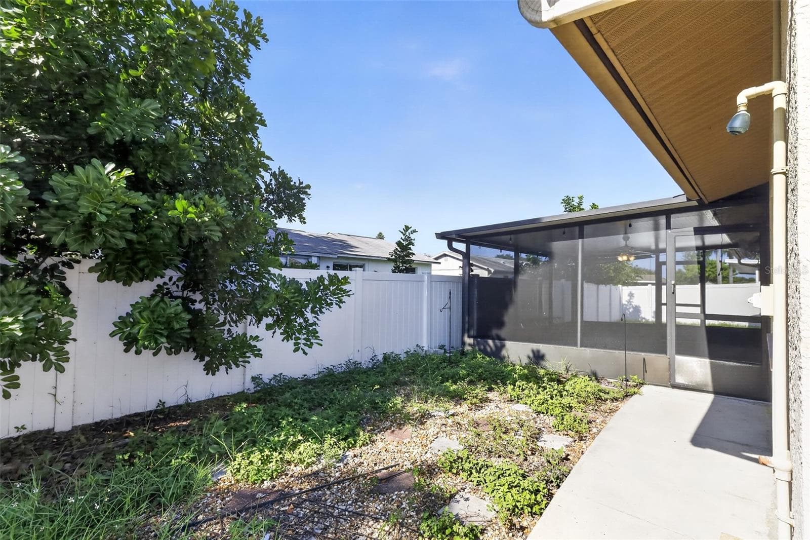 Single Family Residence at 3104 DOLE ST, HOLIDAY, photo 18 of 19