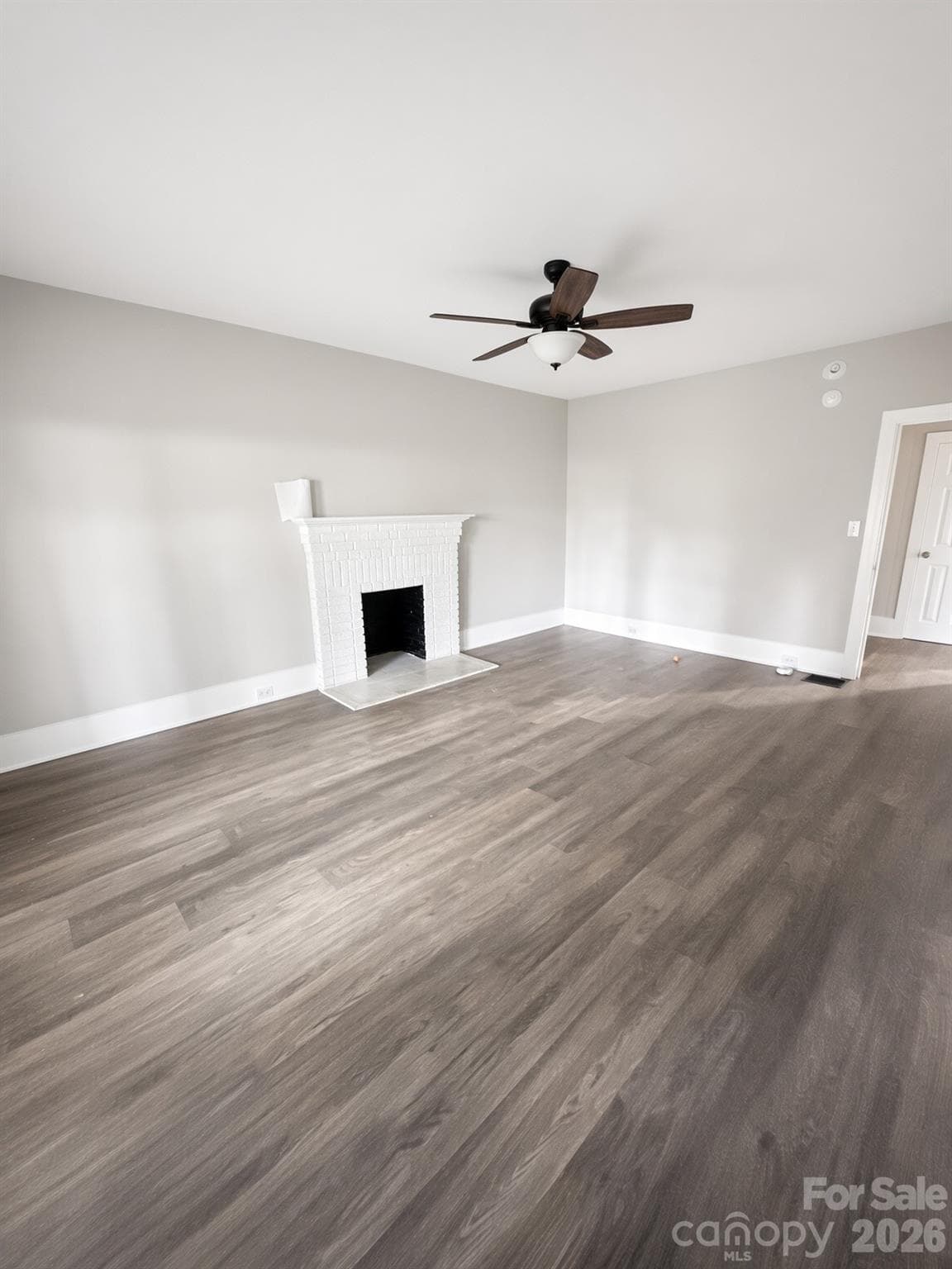 master bedroom - 2709 N Main Avenue, Newton