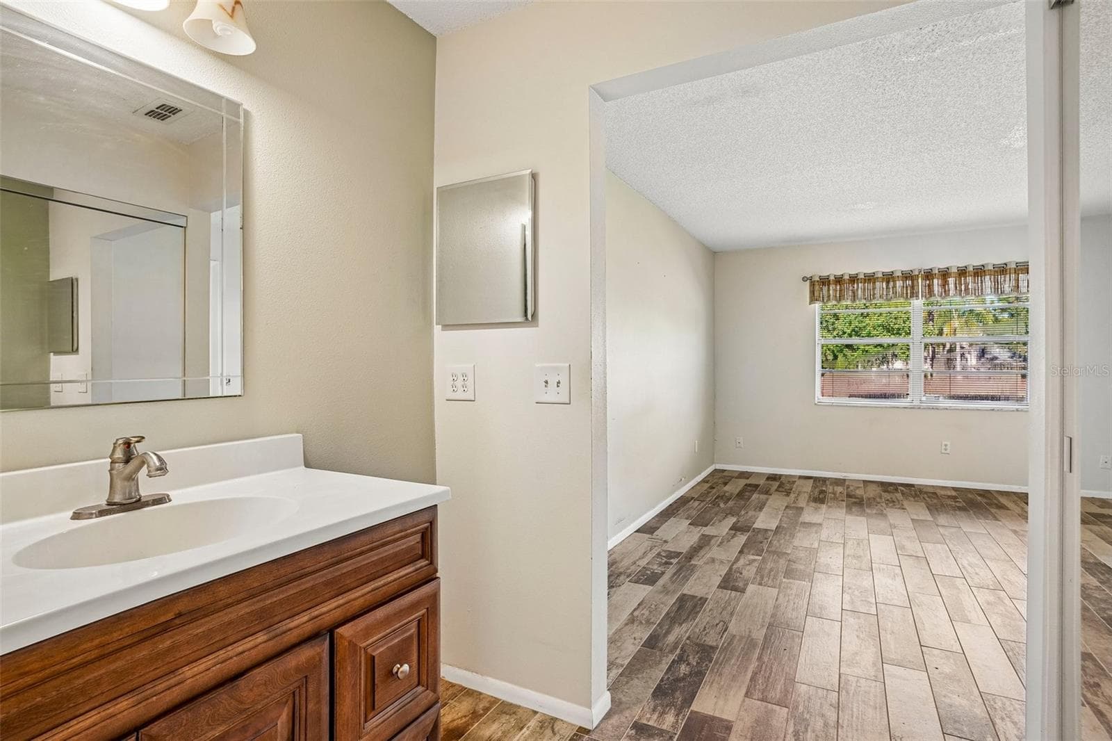 Condominium at 170 HILL ST, CASSELBERRY, photo 16 of 28