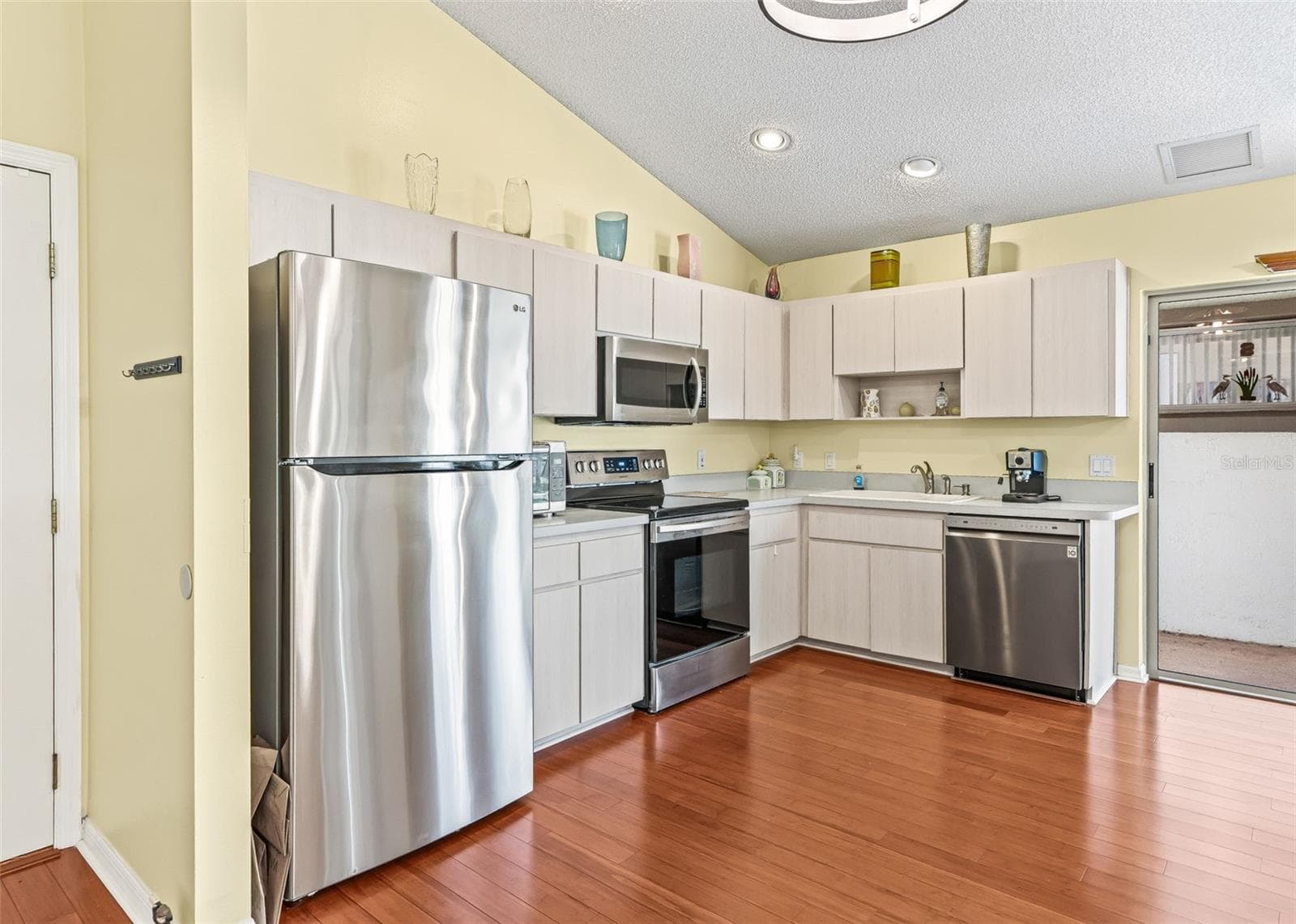 Single Family Residence at 17742 SE 114TH CT, SUMMERFIELD, photo 30 of 65