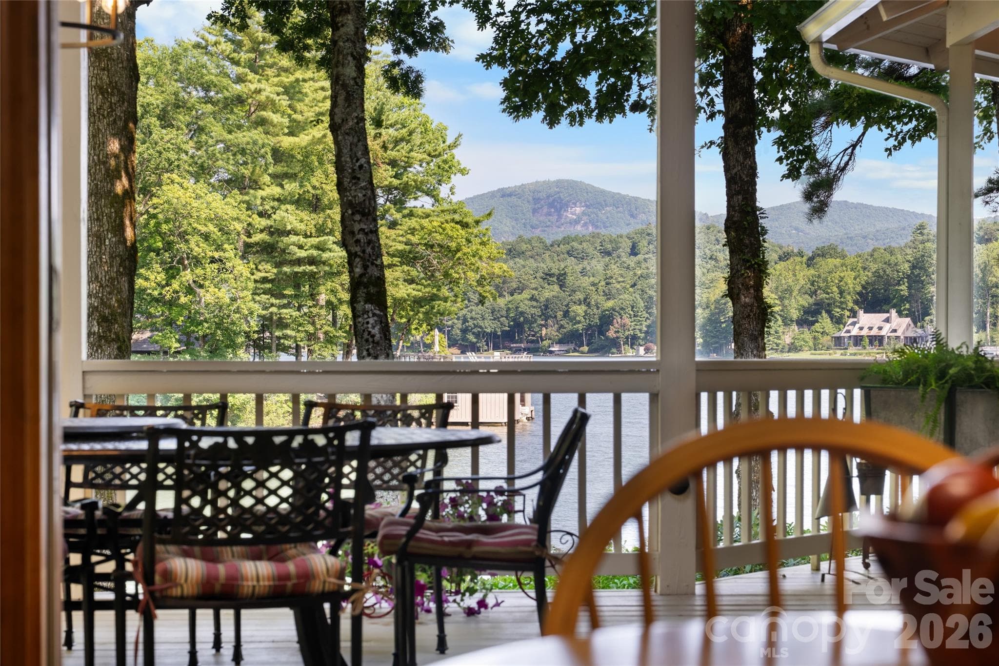 Single Family Residence at 73 Lake Point Drive, Lake Toxaway, photo 17 of 48