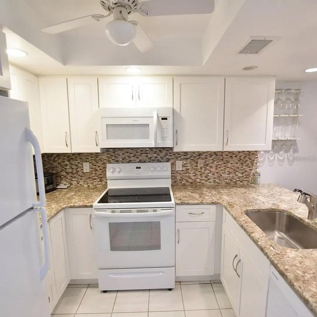 Condominium at 4626 RINGWOOD MDW #25, SARASOTA, photo 3 of 16
