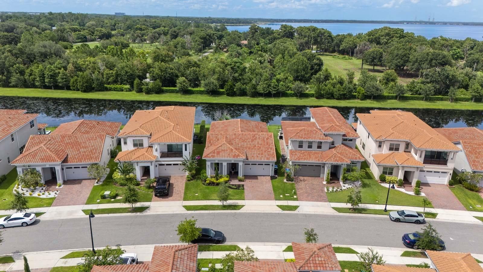 Aerial Front Exterior - 13355 BROMBOROUGH DR, ORLANDO