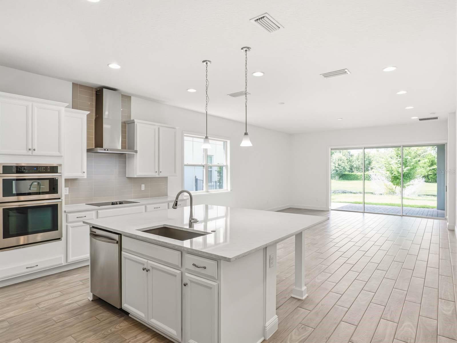 Kitchen & Living Room - 13355 BROMBOROUGH DR, ORLANDO