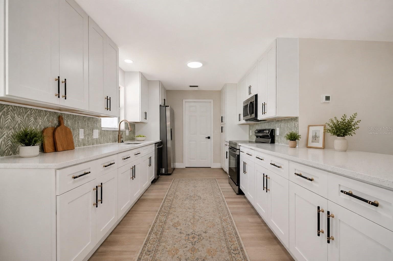 Virtually staged - 8624 BAYLOR CIR, ORLANDO