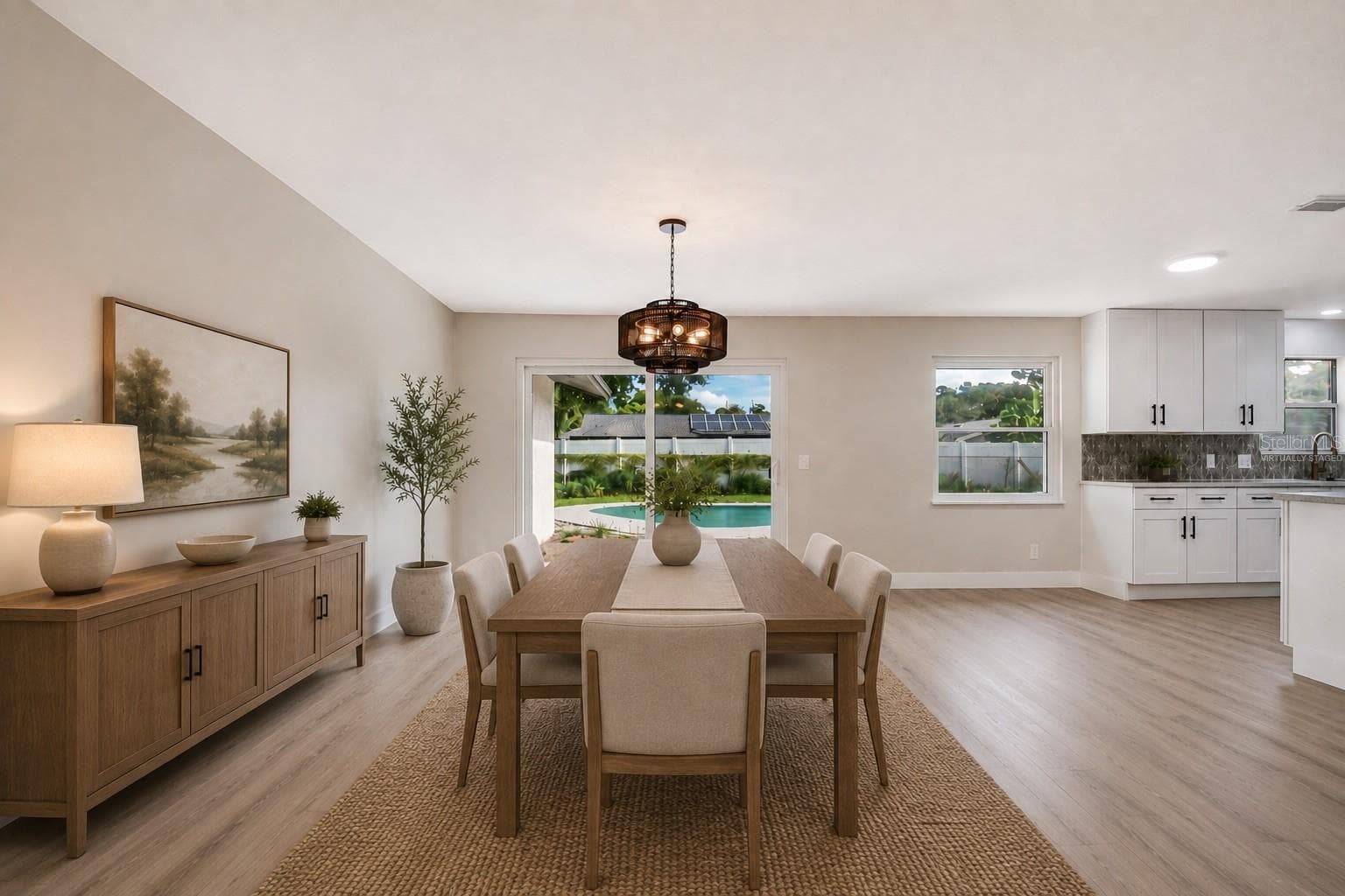 Virtually staged - 8624 BAYLOR CIR, ORLANDO