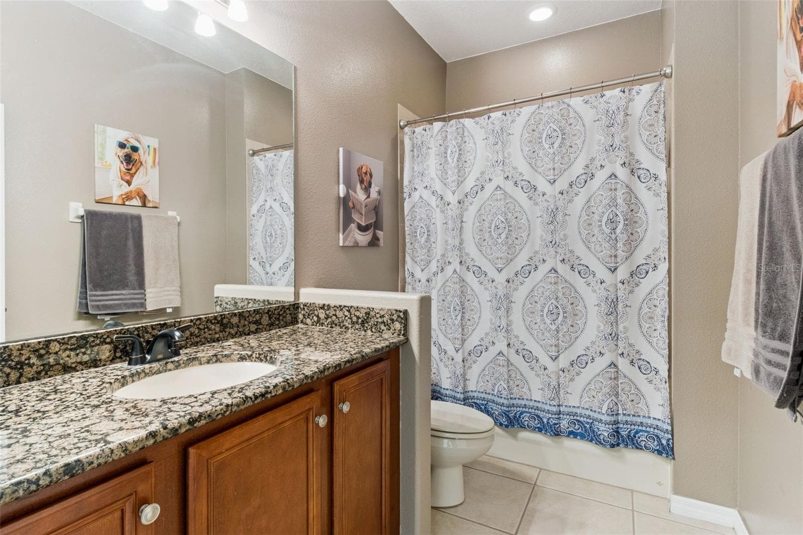 1st Bathroom - 1742 ALTAVISTA CIRCLE CIR, LAKELAND
