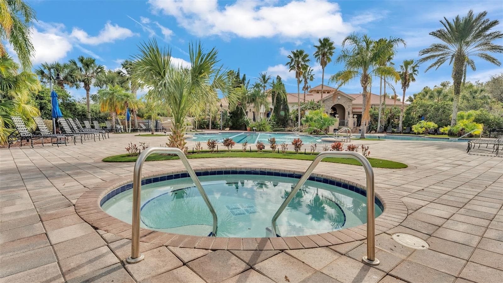 Heated Spa - 1742 ALTAVISTA CIRCLE CIR, LAKELAND