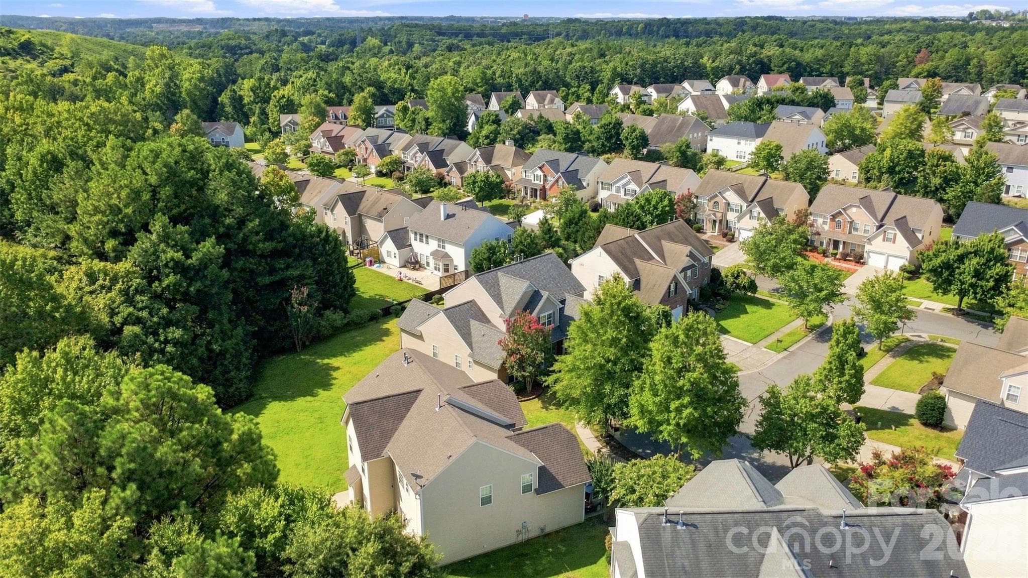 Single Family Residence at 2506 Greenspire Court, Charlotte, photo 4 of 47