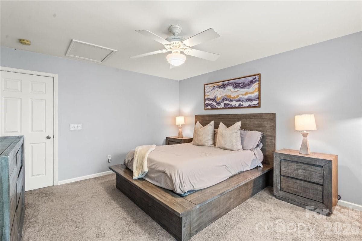 Single Family Residence at 9025 Davis Crossing Court, Charlotte, photo 11 of 24