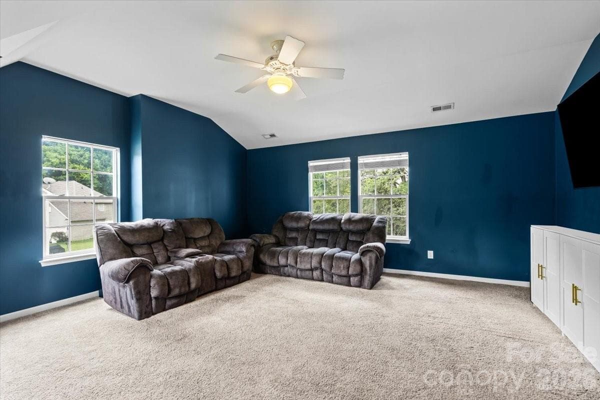 Single Family Residence at 9025 Davis Crossing Court, Charlotte, photo 19 of 24
