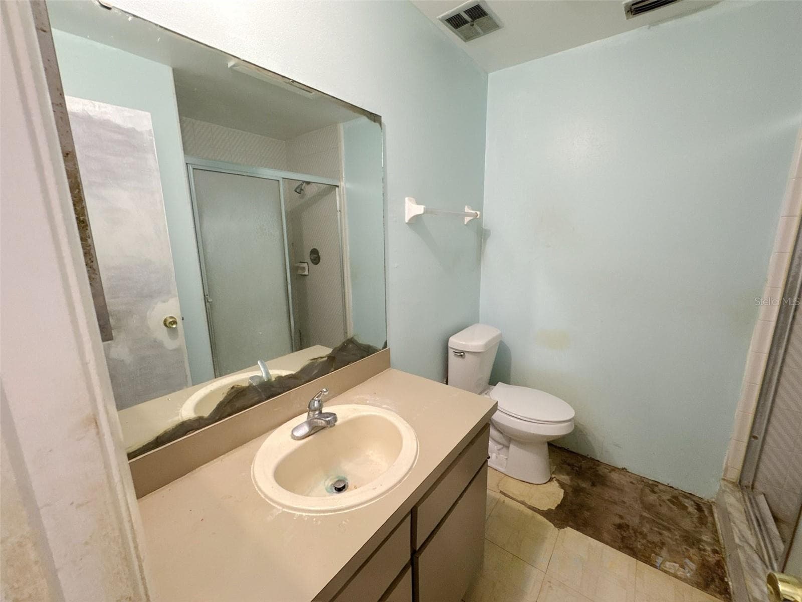 Half Duplex at 762 KINGS COVE CT, ORLANDO, photo 3 of 14