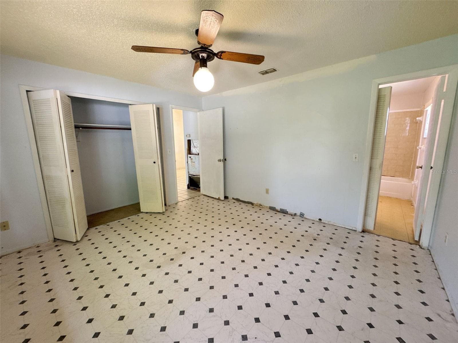 Half Duplex at 762 KINGS COVE CT, ORLANDO, photo 10 of 14