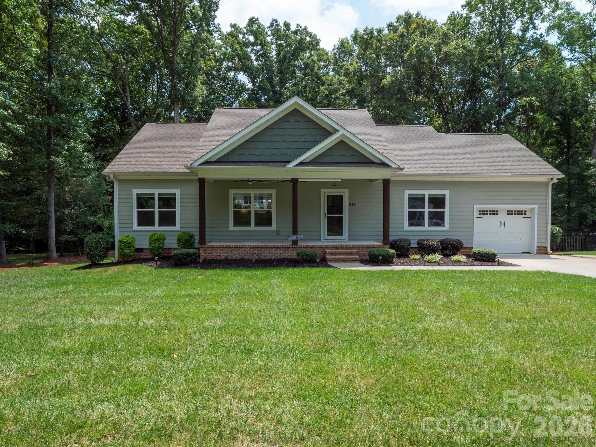 Single Family Residence at 216 Paradise Drive, Belmont, photo 2 of 44