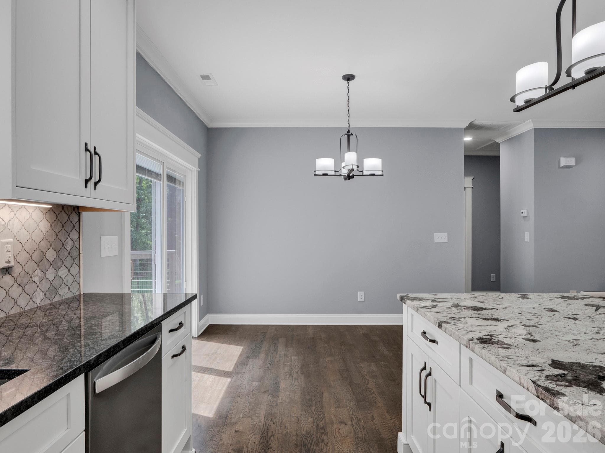 Single Family Residence at 216 Paradise Drive, Belmont, photo 12 of 44